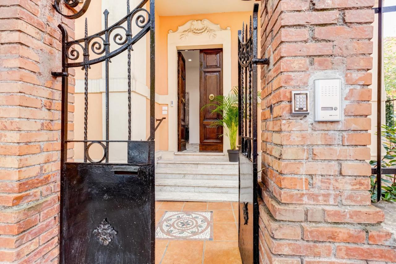 Villa Chiara - A New Luxury Star Is Born In Rome! Exteriér fotografie